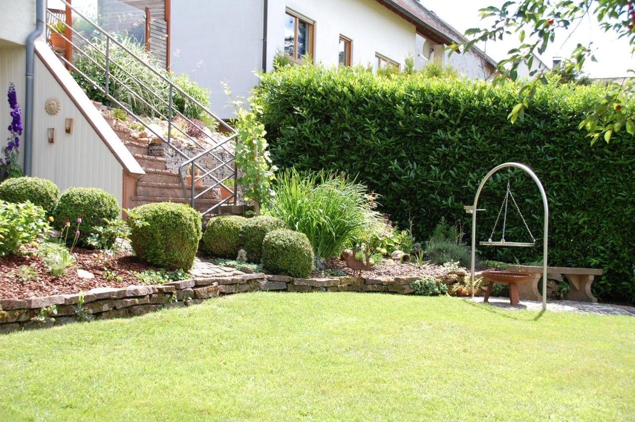 Ferienwohnung Hoffmann Osburg Екстер'єр фото